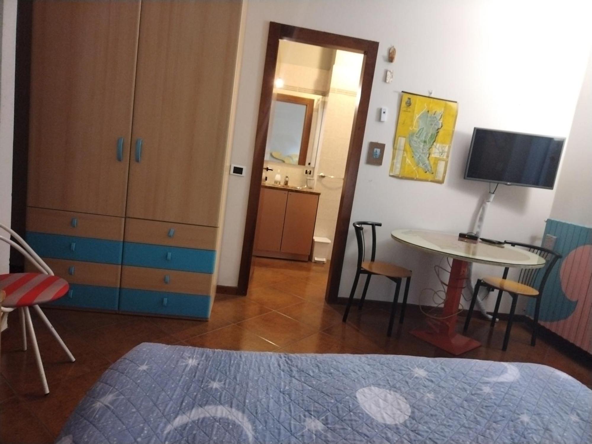 Bed & Breakfast Viadelgolf41 Carimate Room photo